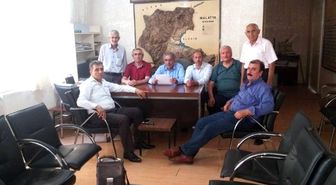 Muhtarlardan Sanatçı Erol Evgin'e Kınama