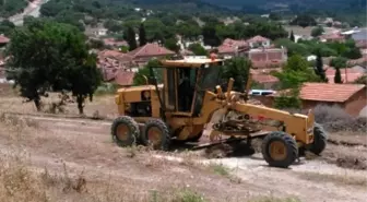 Soma Belediyesi Ova Yollarını Elden Geçirdi