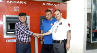 Tekirdağlı Çiftçi Çektiği 10 Bin Lirayı ATM'de Unuttu
