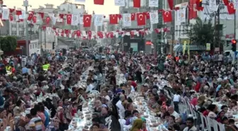 Dörtyol'da Binlerce Kişi Gönül İftarında Buluştu