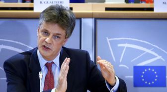 İngiltere Avrupa Birliği Komisyonu Başkanı Jonathan Hill İstifa Etti