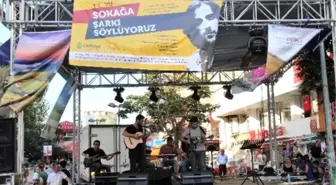 Koyuncu İçin 'Sokağa Şarkı Söylediler'