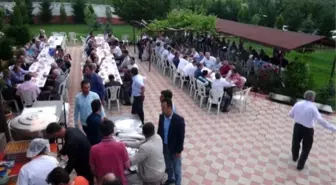 Başkan Küçük, Belediye Personeline Evinde Yemek Verdi