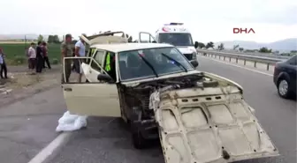 Sandıklı'da Trafik Kazası: 1 Ölü, 4 Yaralı