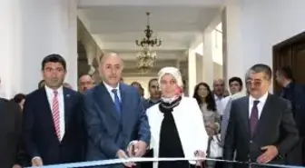 Tarihi Kongre Binasında Tezhib ve El Sanatları Sergisi Açıldı