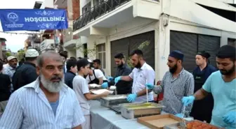 'İzmirli Romanlardan Çoşkulu İftar'