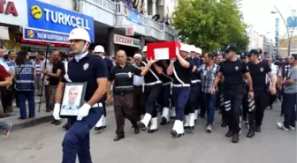 Elazığ'da Şehit Polis Son Yolculuğuna Uğurlandı