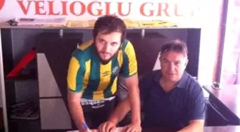 Altınova Belediyespor İmzalara Devam Ediyor