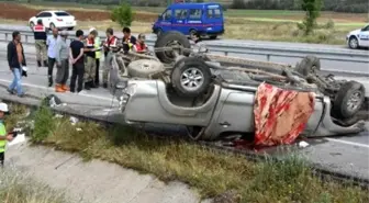 Takla Atan Kamyonet 30 Metre Sürüklendi: 1 Ölü, 3 Yaralı