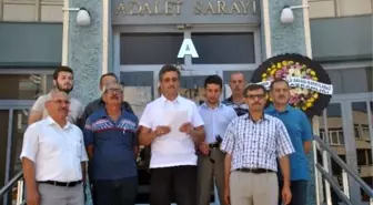 BBP Aydın İl Teşkilatı, Adliye Kapısına Siyah Çelenk Bıraktı