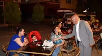 Başkan ve Yardımcısı Gece Boyunca Kandil Simidi Dağıttı