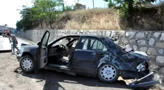 Uşak'ta Trafik Kazası; 4 Yaralı