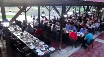 Afad Çalışanları İftarda Bir Araya Geldi
