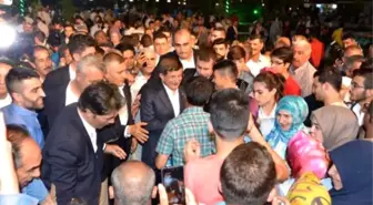 Davutoğlu Ata Toprağında 'Başbakan' Olarak Karşılandı