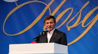 Davutoğlu ve Elvan Konya'da İftara Katıldı