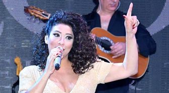 Işın Karaca, Sektördeki Riyakarlıklar Nedeniyle Köyde Yaşıyor