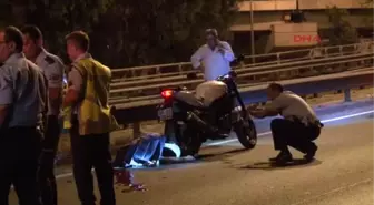 İzmir'de Motosiklet Kazası 1 Ölü, 1 Yaralı