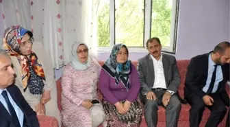 Bakan Eroğlu, Sandıklı'da Şehit Polis Yaşar Özlem'in Evini Ziyaret Etti