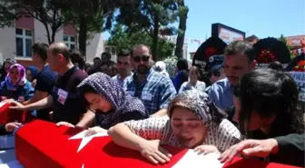 Gözyaşları Anne-kız İçin