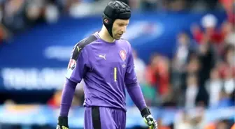 Petr Cech, Milli Takımı Bıraktı