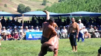 Çan Belediyesi Yağlı Güreşler Başpehlivanı İsmail Balaban Oldu