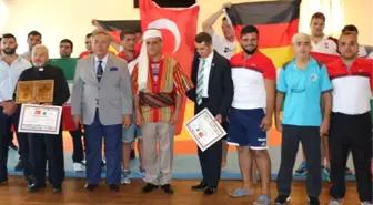 Aba Güreş Şampiyonası Stuttgart'ta Yapıldı