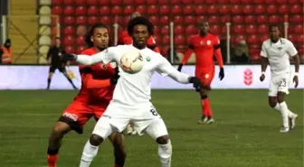 Akhisar Belediyespor, Bruno Mezenga ile Yollarını Ayırdı