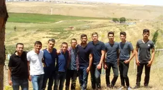 Üniversiteli Gençlerden Anlamlı Ziyaret