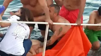 Denizde Ölümüne Neden Olduğu Kişinin Başında Gözyaşı Dökmüş
