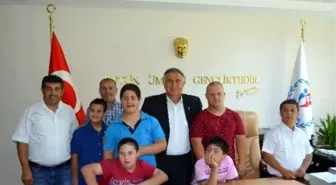 Özel Sporculardan İl Müdürü Bağcı'ya Ziyaret