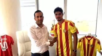 Yeni Malatyaspor, Mehmet Sak'a İmza Attırdı