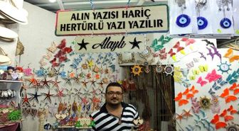 Alın Yazısı Hariç Her Türlü Yazı Yazılır' Tabelası İlgi Görüyor