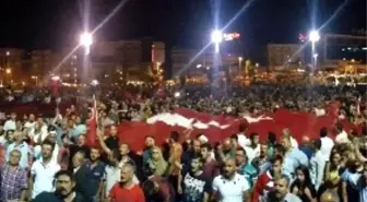 Vali Aktaş, Belediye Anonsu ile Halkı Meydanlara Davet Etti