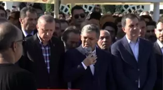 Cumhurbaşkanı Erdoğan Gözyaşlarını Tutamadı