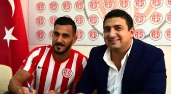 Deniz Kadah Antalyaspor'da