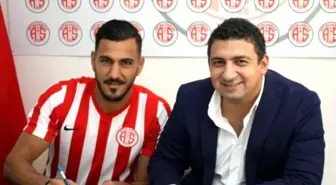 Deniz Kadah Antalyaspor'da