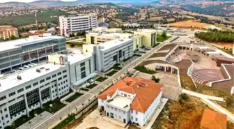 Uşak Üniversitesi Öğrenci Memnuniyetinde Türkiye 4.'sü