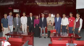 Hacıilyas Köylülerinden Demokrasiya Sahip Çıkan Yozgat'ta Kurum Temsilcilerine Plaket