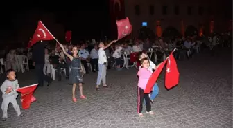 İncesu Halkı Demokrasi Nöbetinde Meydanı Boş Bırakmadı