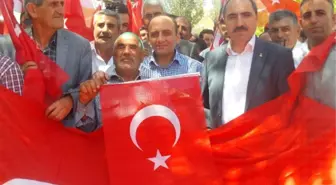 Özalp İlçesinde Demokrasi Yürüyüşü