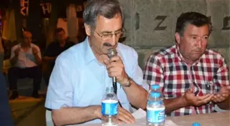 Ayvalık'taki Demokrasi Nöbetinde Mevlid-i Şerif Okunup Pilav Dağıtıldı