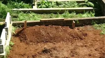 Cezaevinde Asılı Bulunan Yarbay, Sessiz Sedasız Toprağa Verildi