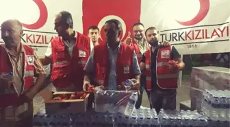Türk Kızılay'ı 'Demokrasi Nöbeti'ni Sürdürüyor