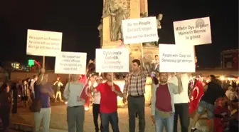 Akademisyenlerden Darbe Protestosu