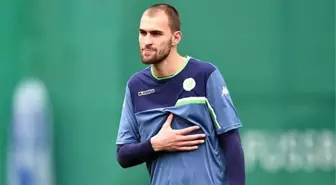 Galatasaray'ın İstediği Bas Dost Kulübüne Rest Çekti: Bırakın Gideyim