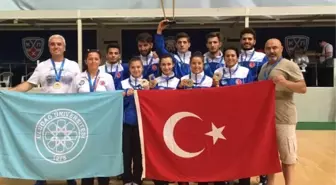 Uü'lü Badmintoncular Avrupa Şampiyonu