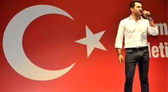 Kenan İmirzalıoğlu, 'Kısıklı Meydanı'nda Halka Seslendi