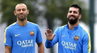 Mascherano, 3 Yıl Daha Barcelona'da