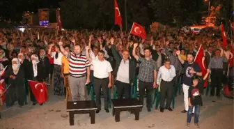 Yahyalı'da Demokrasi Nöbeti Devam Ediyor