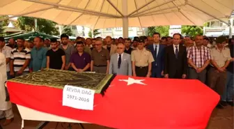 Almanya'da Hayatını Kaybeden Türk Kızı Memleketinde Defnedildi